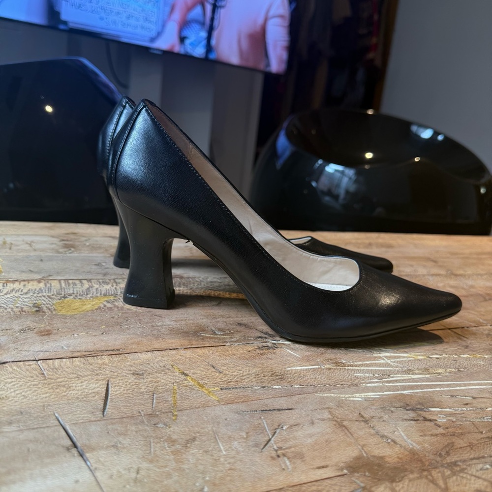 Calvin Klein Collection Black Heels Sleek Design